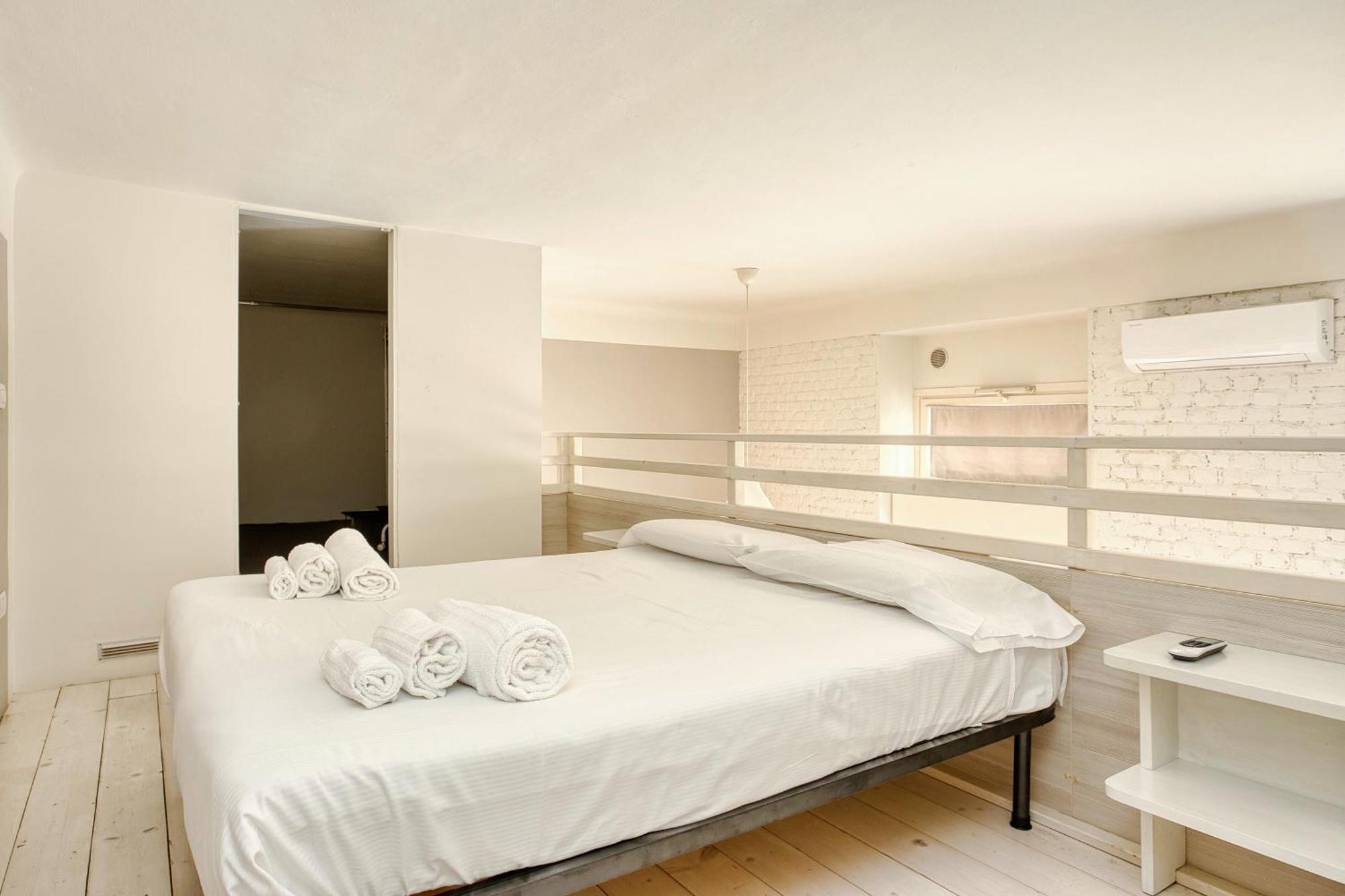 Modern Loft Near Bosco Verticale Milano Exterior foto